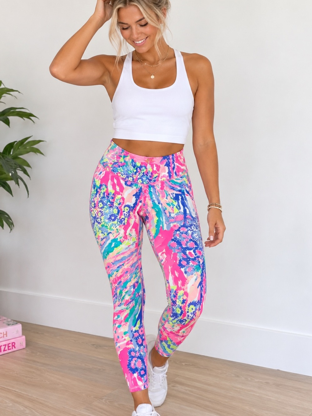 Lilly Pulitzer Neon Pink Multi Floral Print Cropped Leggings Size S